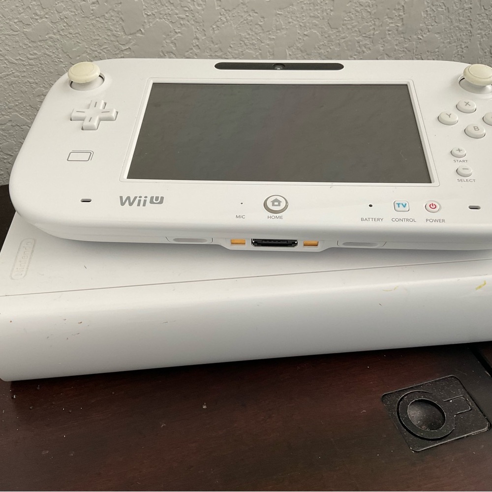 Used WII U noticeable marks and scratches.